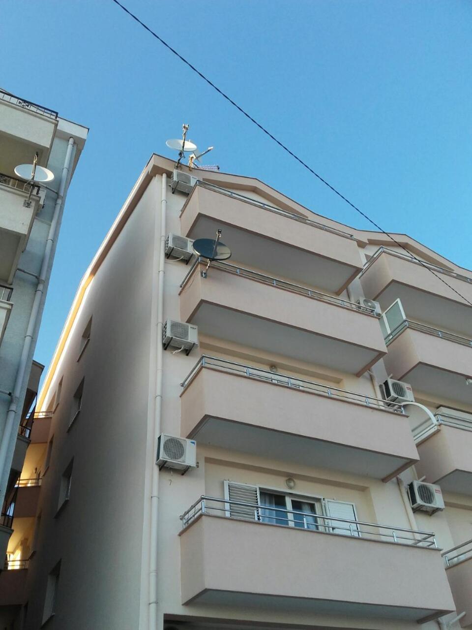 - Jaz Budva